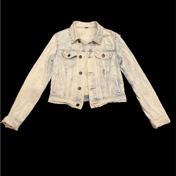 Free People Jackets & Blazers - Free people distressed denim jacket size 8